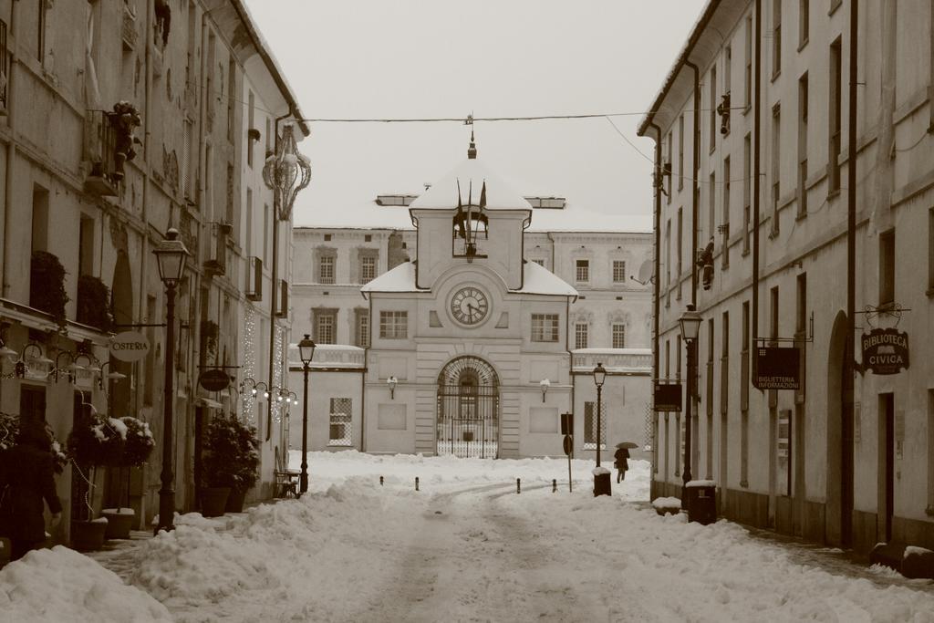 La Finestra Sulla Reggia Bed & Breakfast Venaria Reale Exterior foto